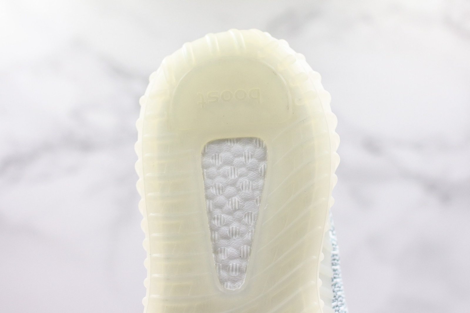 0EAD2363-0834-FF5F-BEAD-C1EBD1D2050C