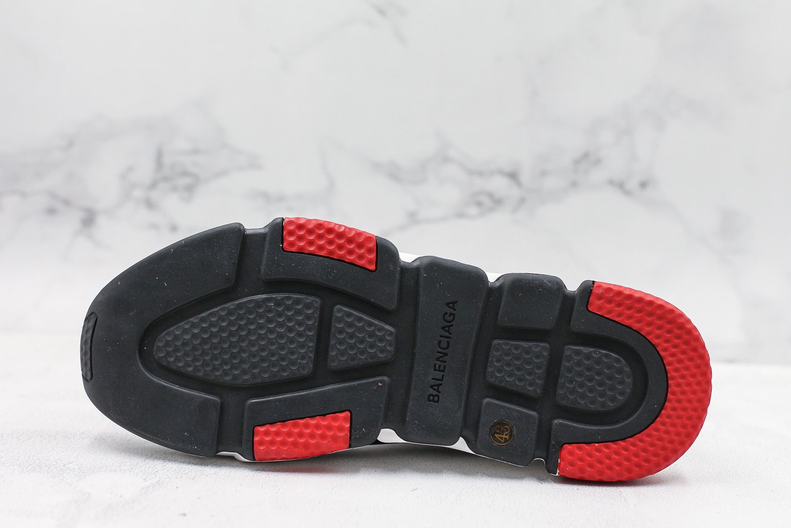 14200213-B5D9-81A5-27F8-6E9775355F32