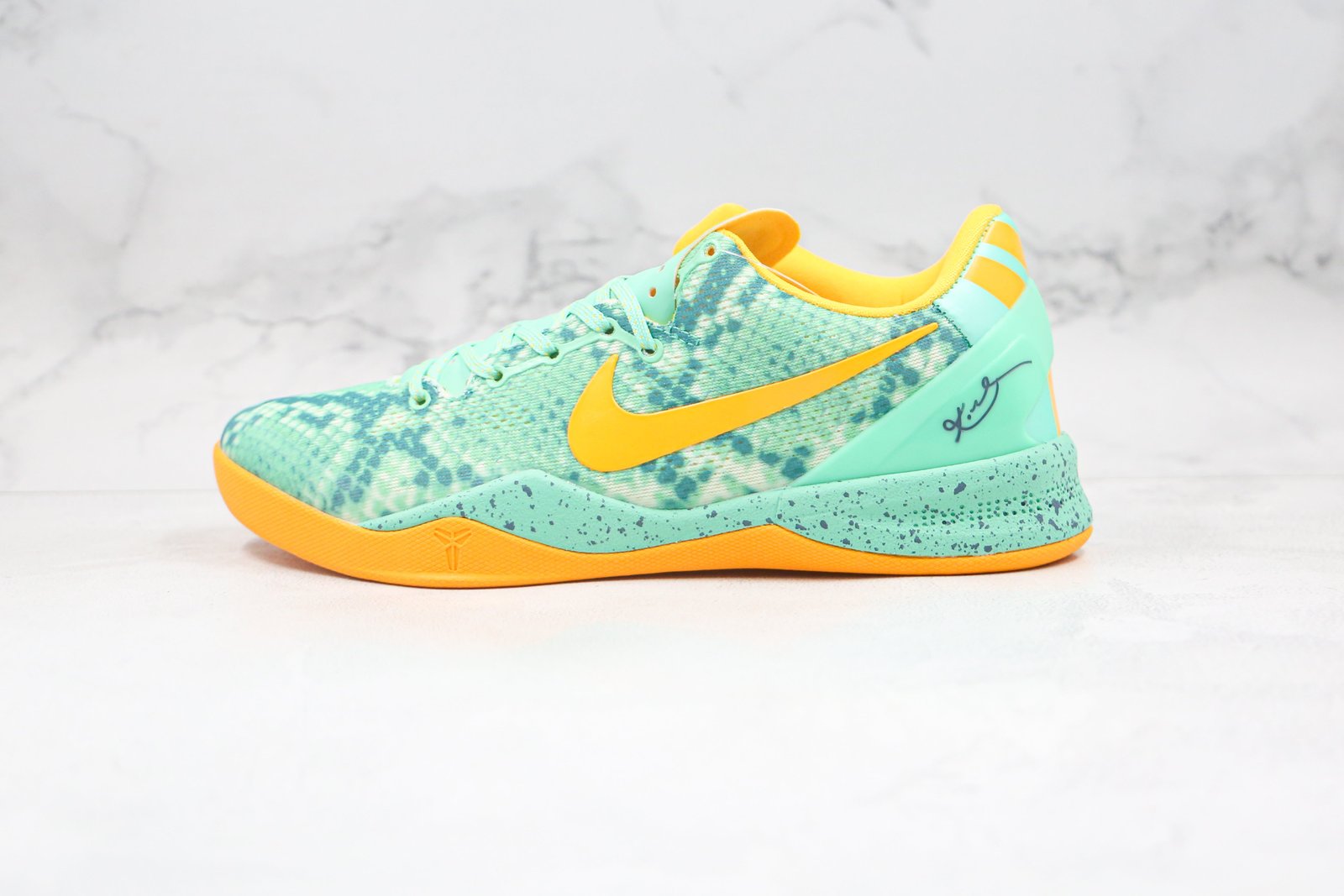 1477026A-D78C-5FB1-8BB8-72EEF26AC2C3