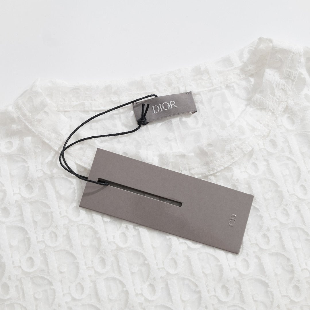 24FD8AA2-7A40-39CC-A508-A1B65E4CCF9F