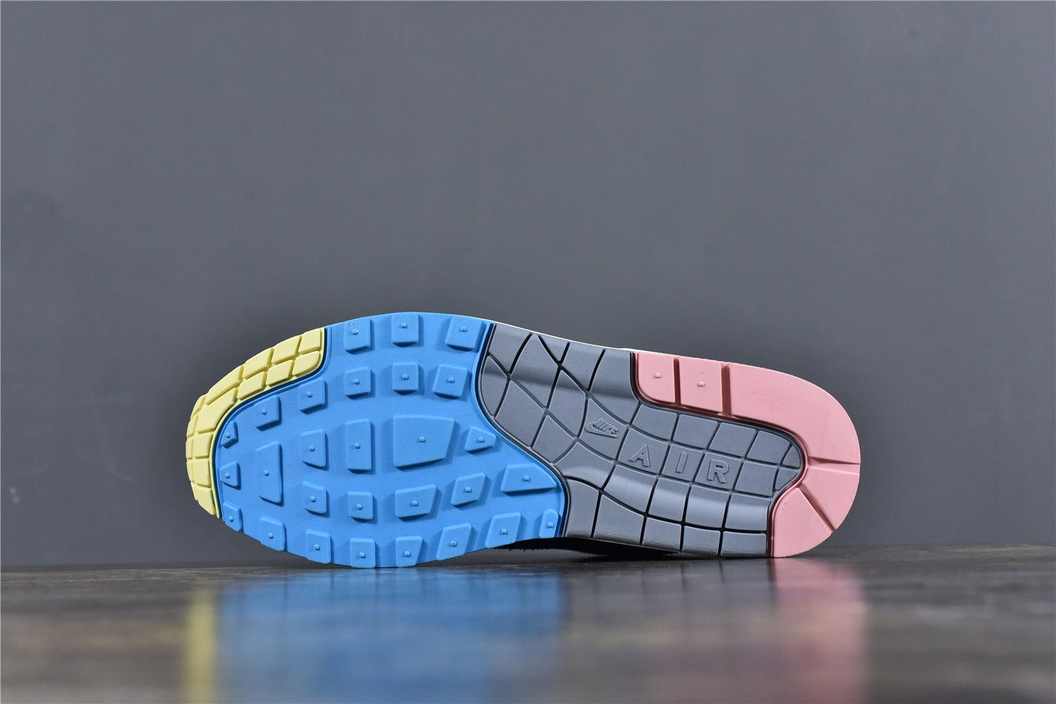 2CDE4CB6-B496-96DD-F700-26AD6C2B86AD
