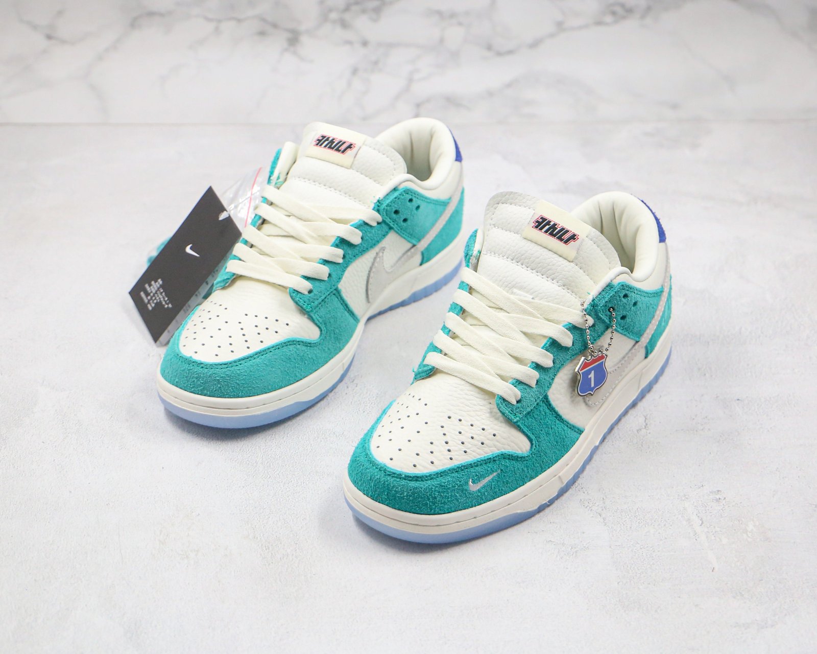 4545DA61-B7B1-4D37-EC0E-966BCA7AC797