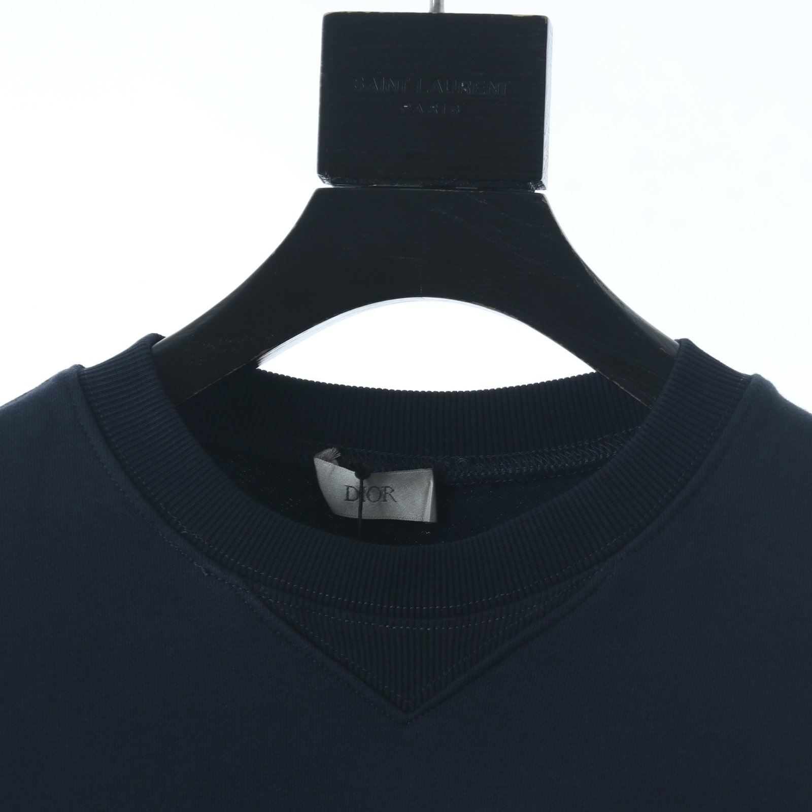 45F46A14-5DAA-67FC-C527-1A9F15F9E2FB