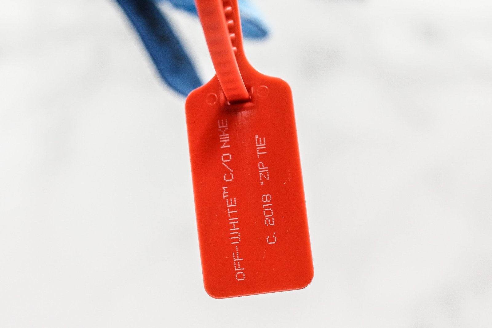 48527E60-1360-9B1E-3AAF-38C709283811