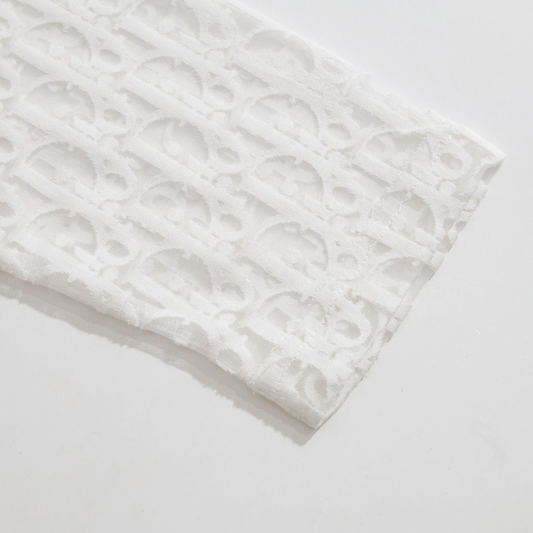 4A6F32CD-024D-5CB2-B7DE-1DBABC59BF4D