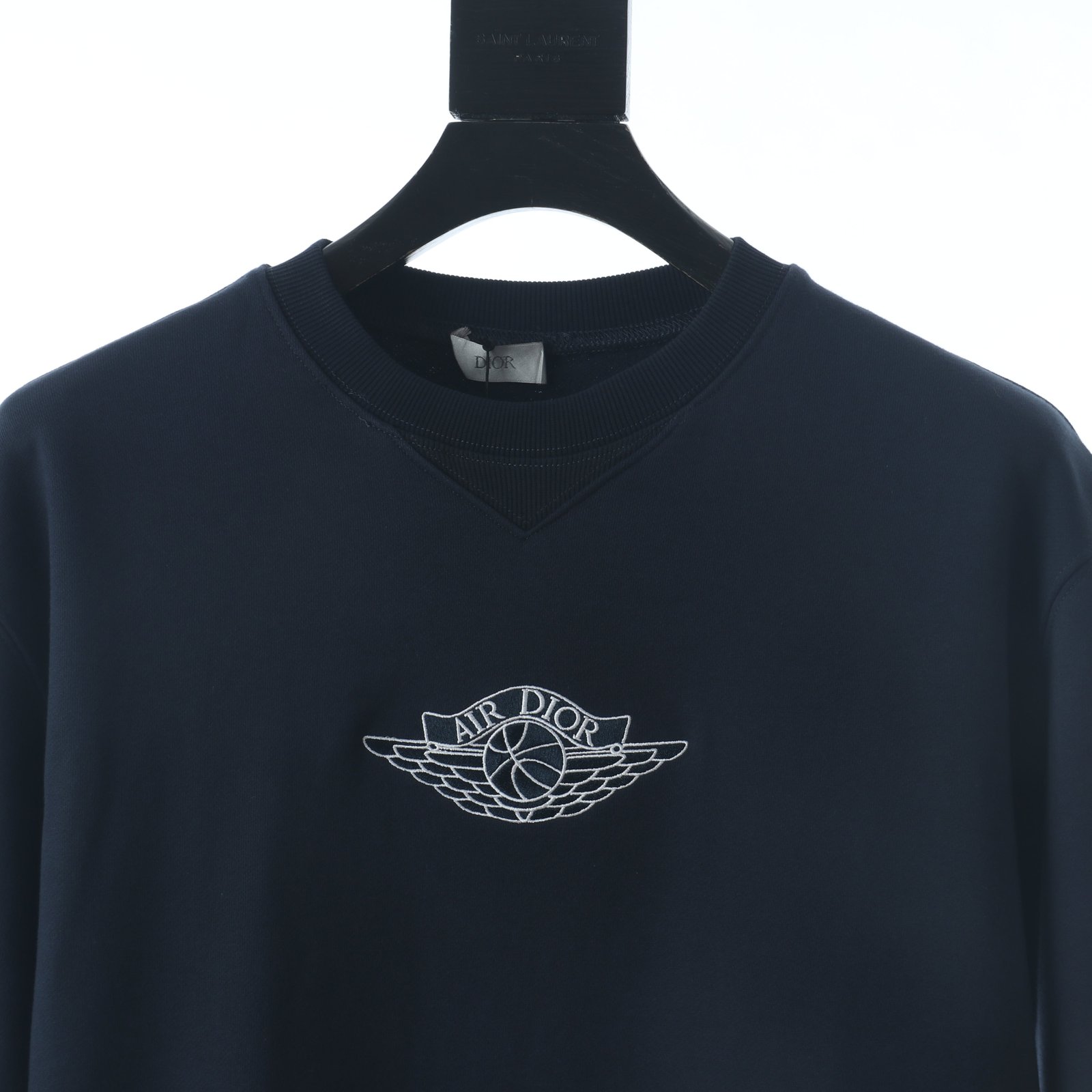 57A0730C-626F-8EAD-8491-5CF2ABC16637