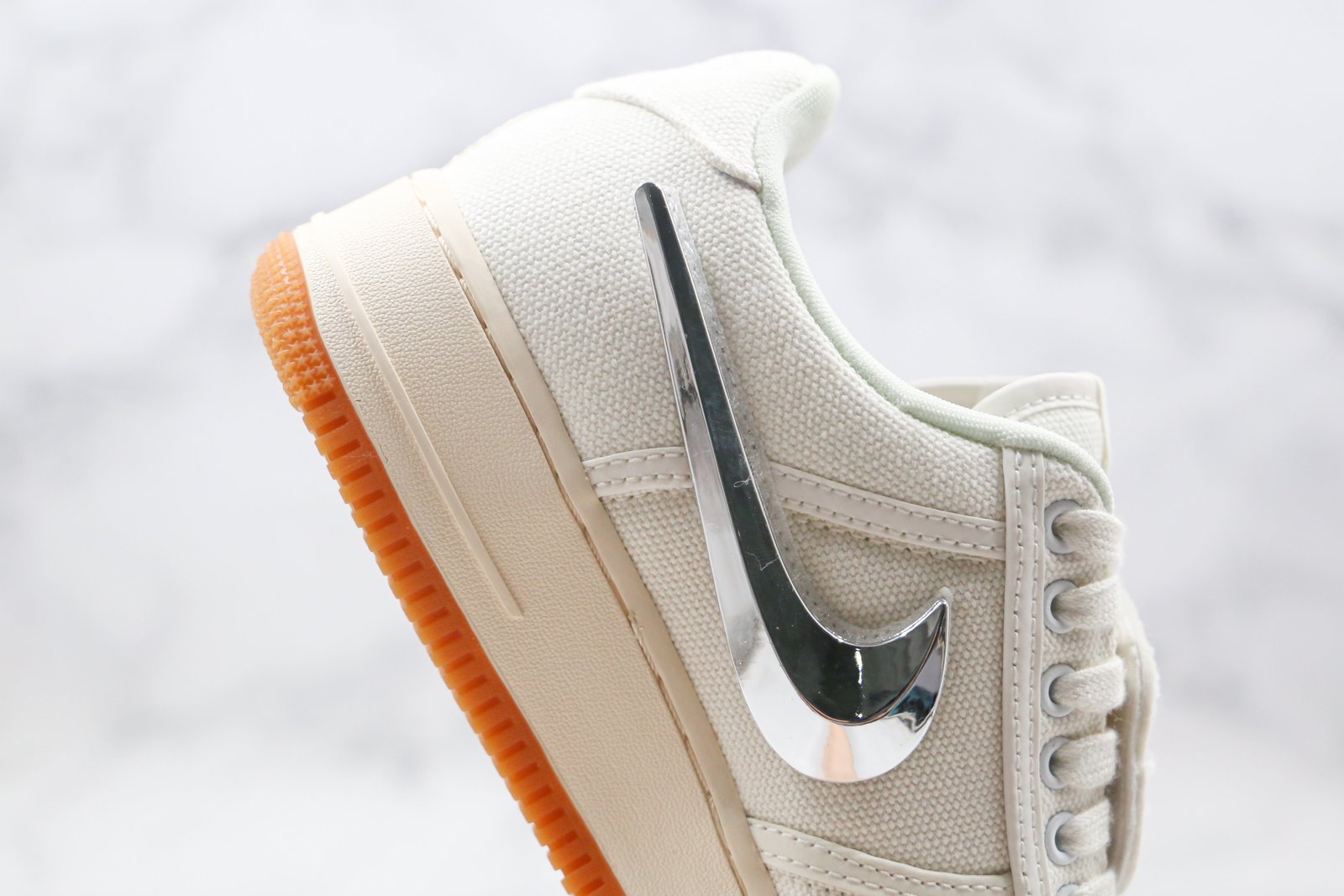 5EF39BAD-AC62-8F95-2BB6-1D82BF412DC1