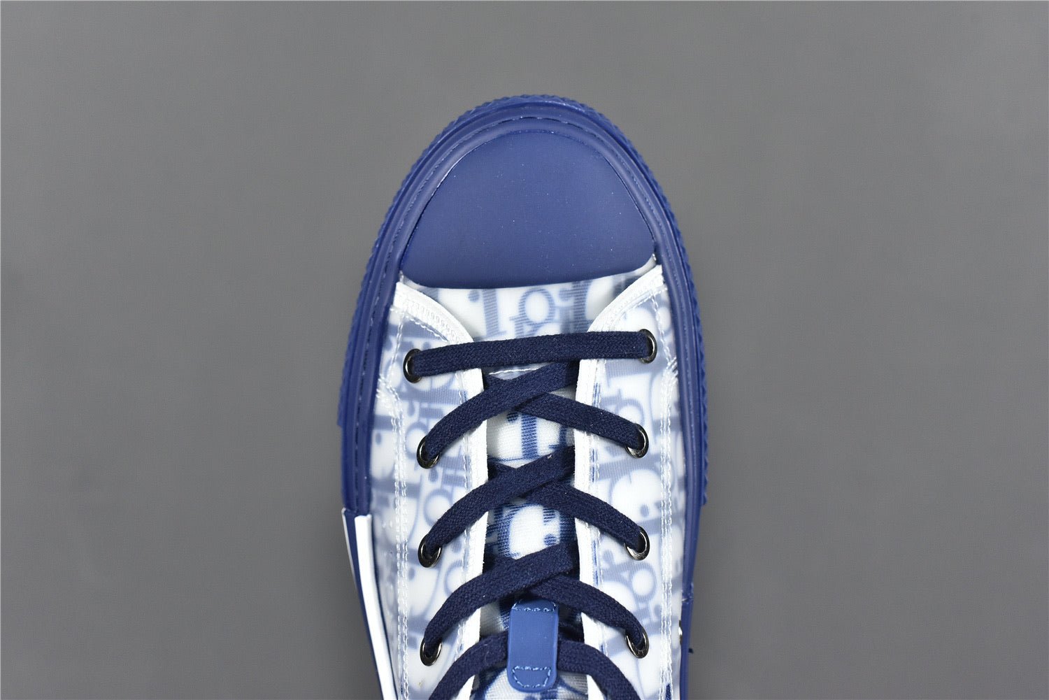 65B08035-2934-CF4E-48D6-B3F87BE31D82