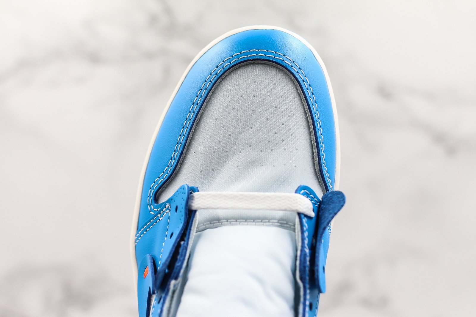 70990034-6CEC-D92E-A003-630B4904319F