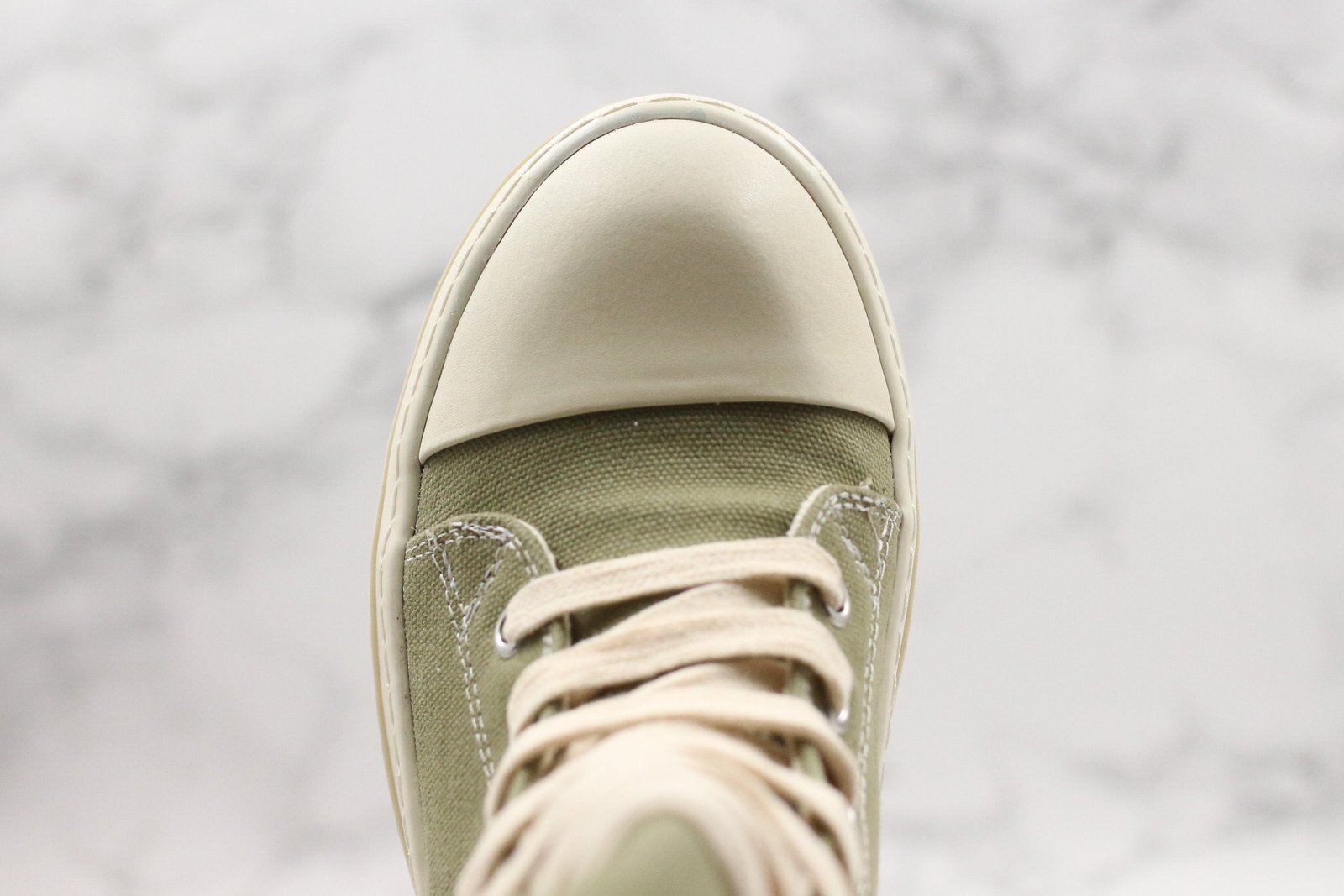 73886A87-F985-06D9-56F7-DB6FC4170441