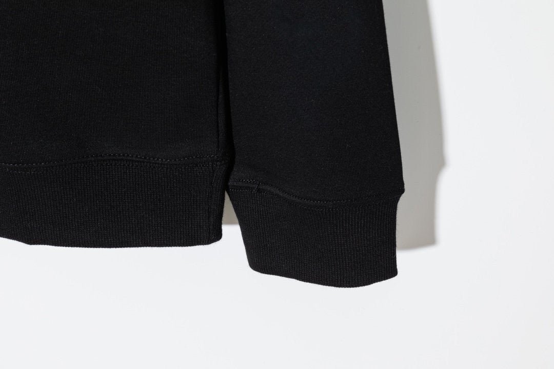 7A6BE5DC-D90D-2F18-9C6B-545F11866503