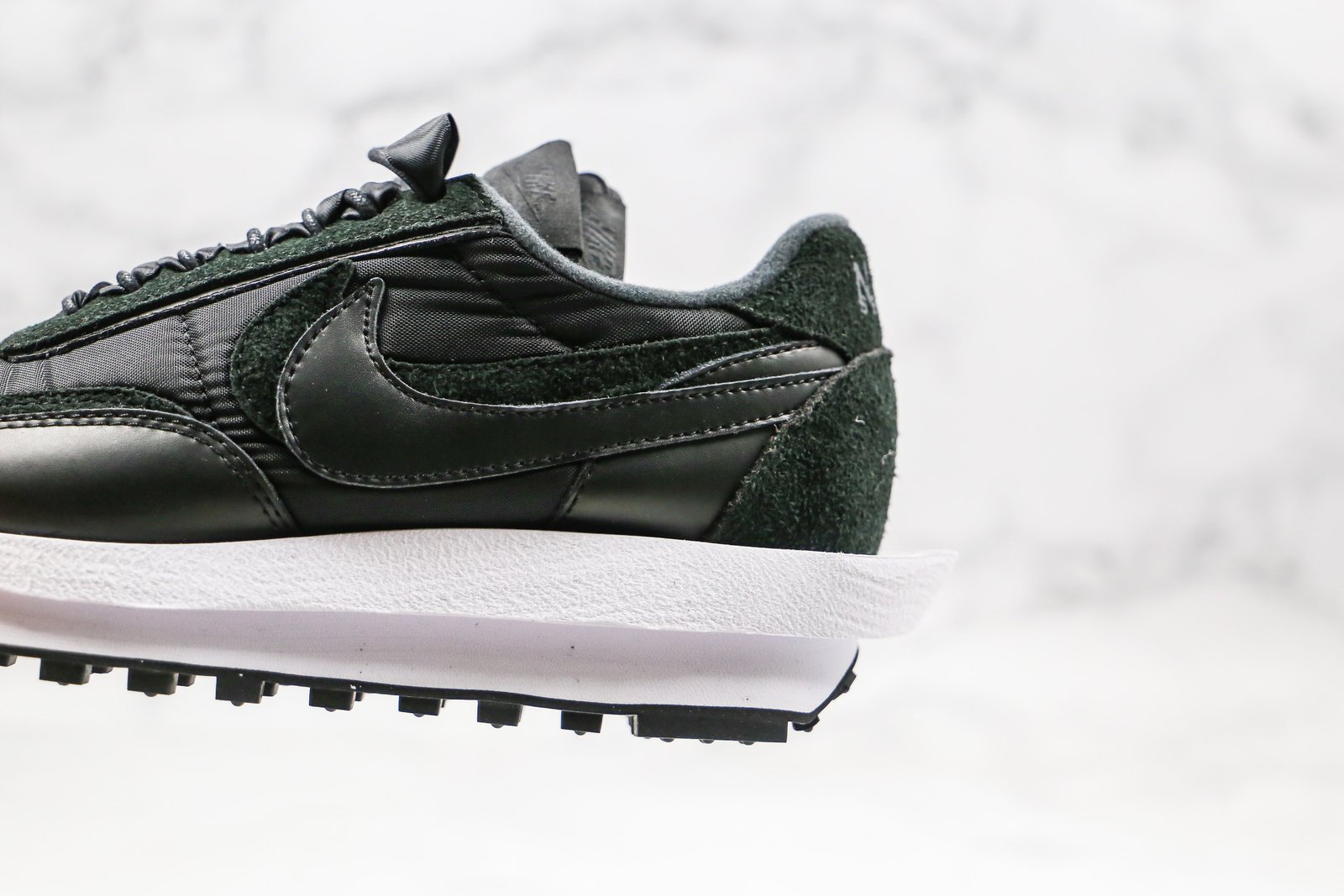 80C6C0E1-2B02-8396-4666-43082CF10F1F