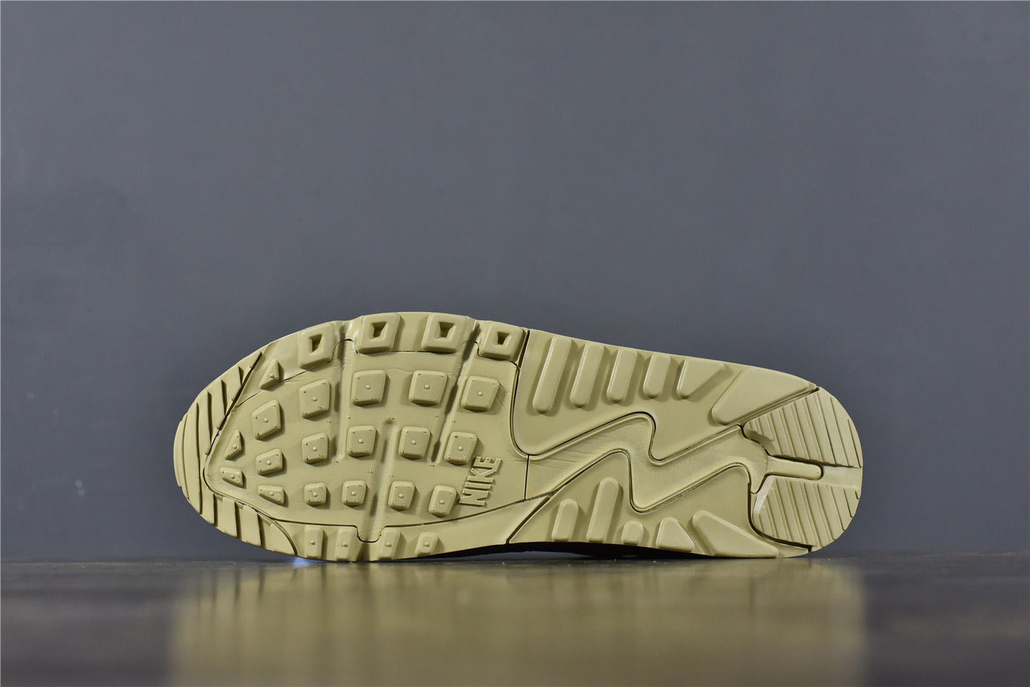 8F35EB62-EB69-7440-EFE9-7BDB442294C3