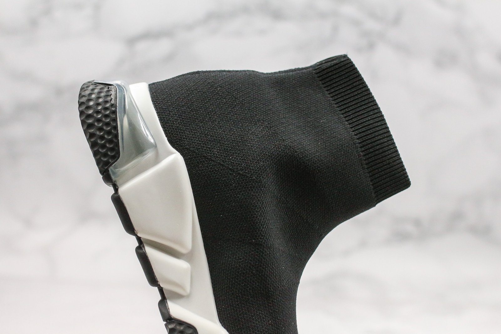 9CEF31B1-4418-5455-5BBB-47B6339DBD2C