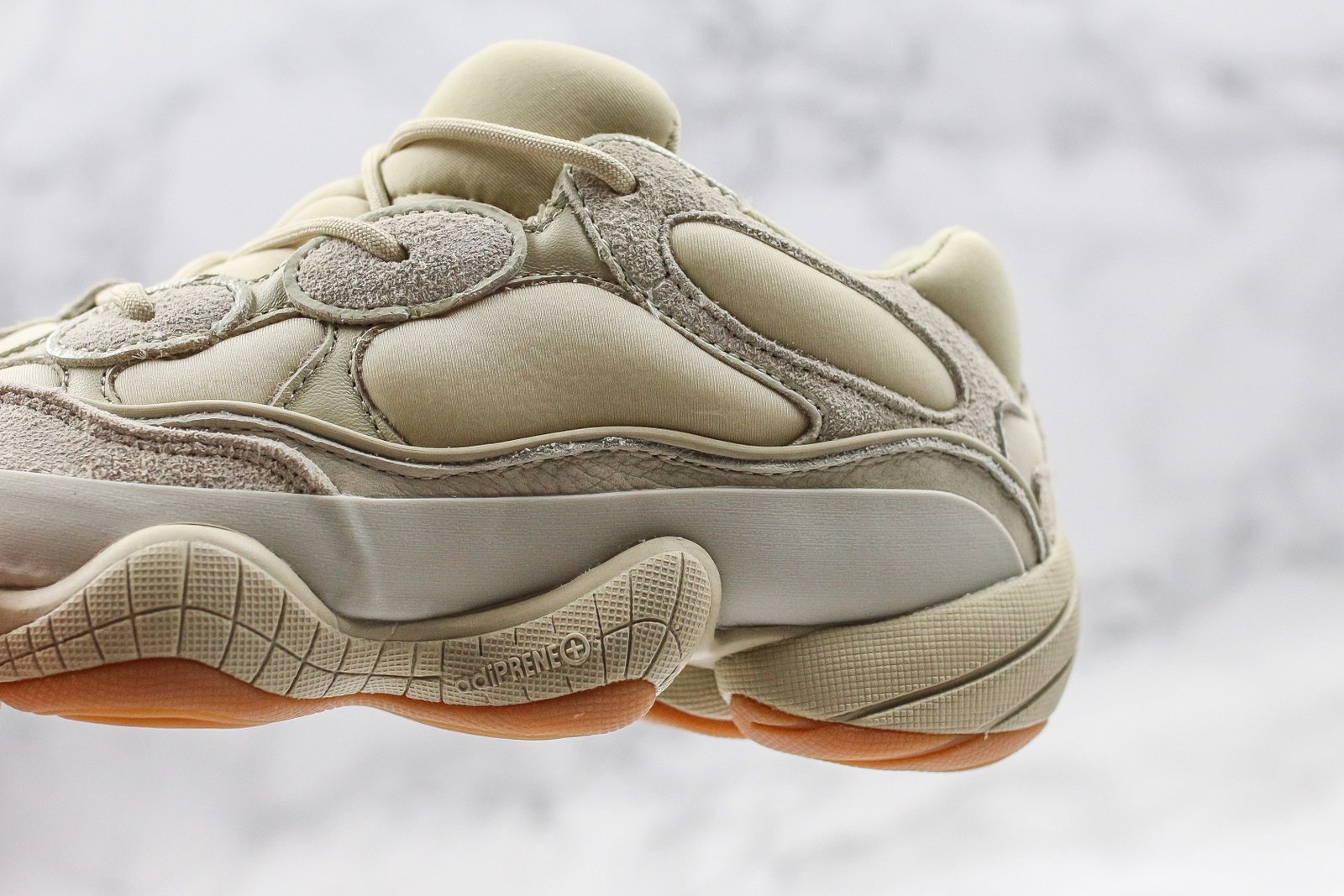 A23E5343-0078-D526-134E-105DA426E2D6