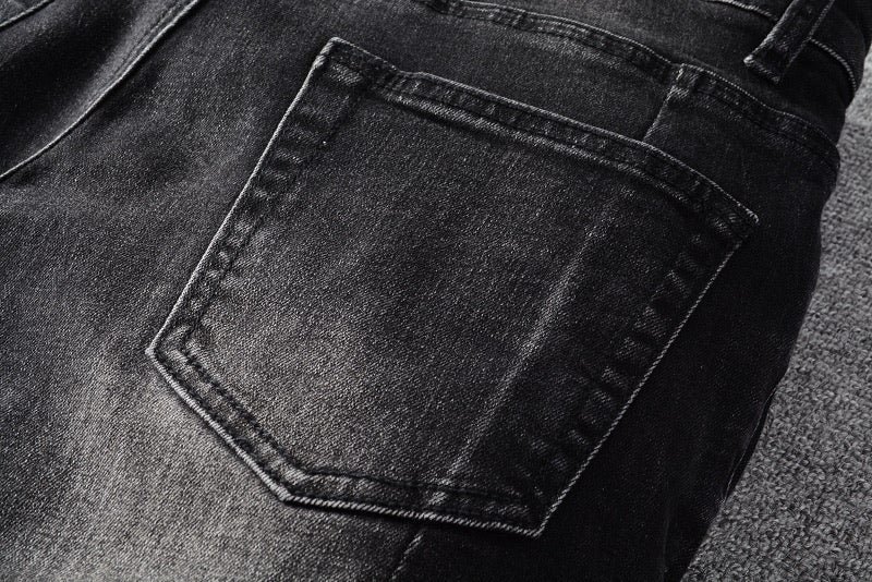 A8D11E22-6407-A21B-E52A-ADE5D1E43B7D