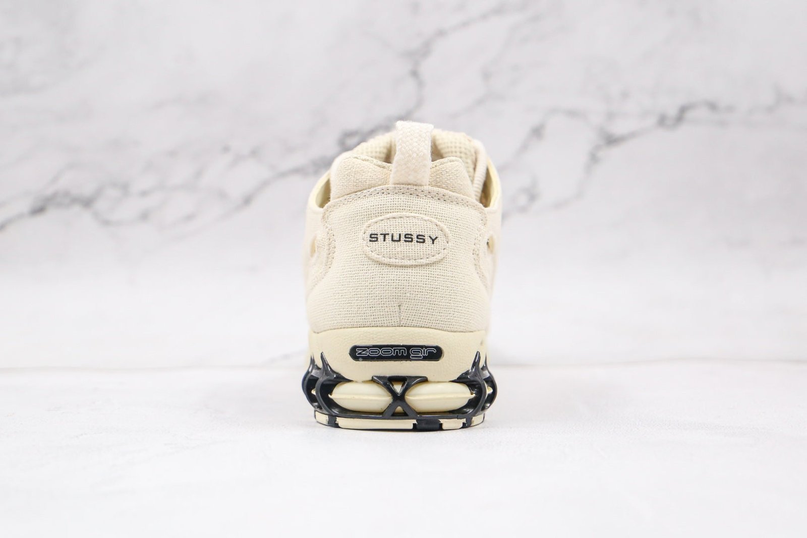 AD0A454B-CE87-6D1F-81B2-BD8100A5FA97