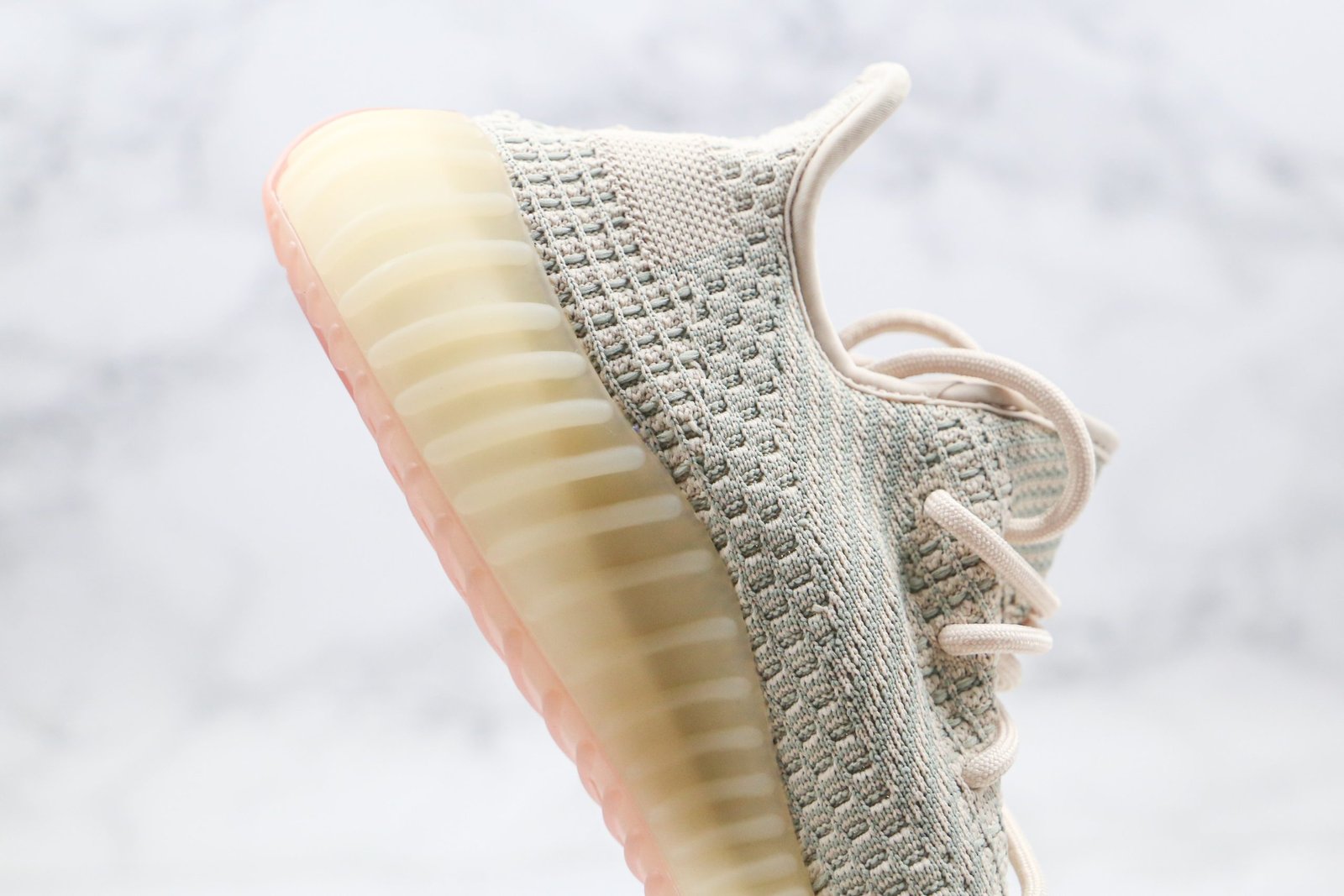 B5284964-E48D-C44D-EE2A-59F4886FFC9D