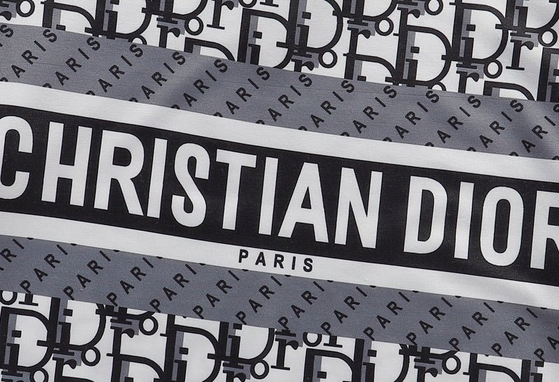 B6D72794-F2C5-C9D5-8493-8C149B21A48A