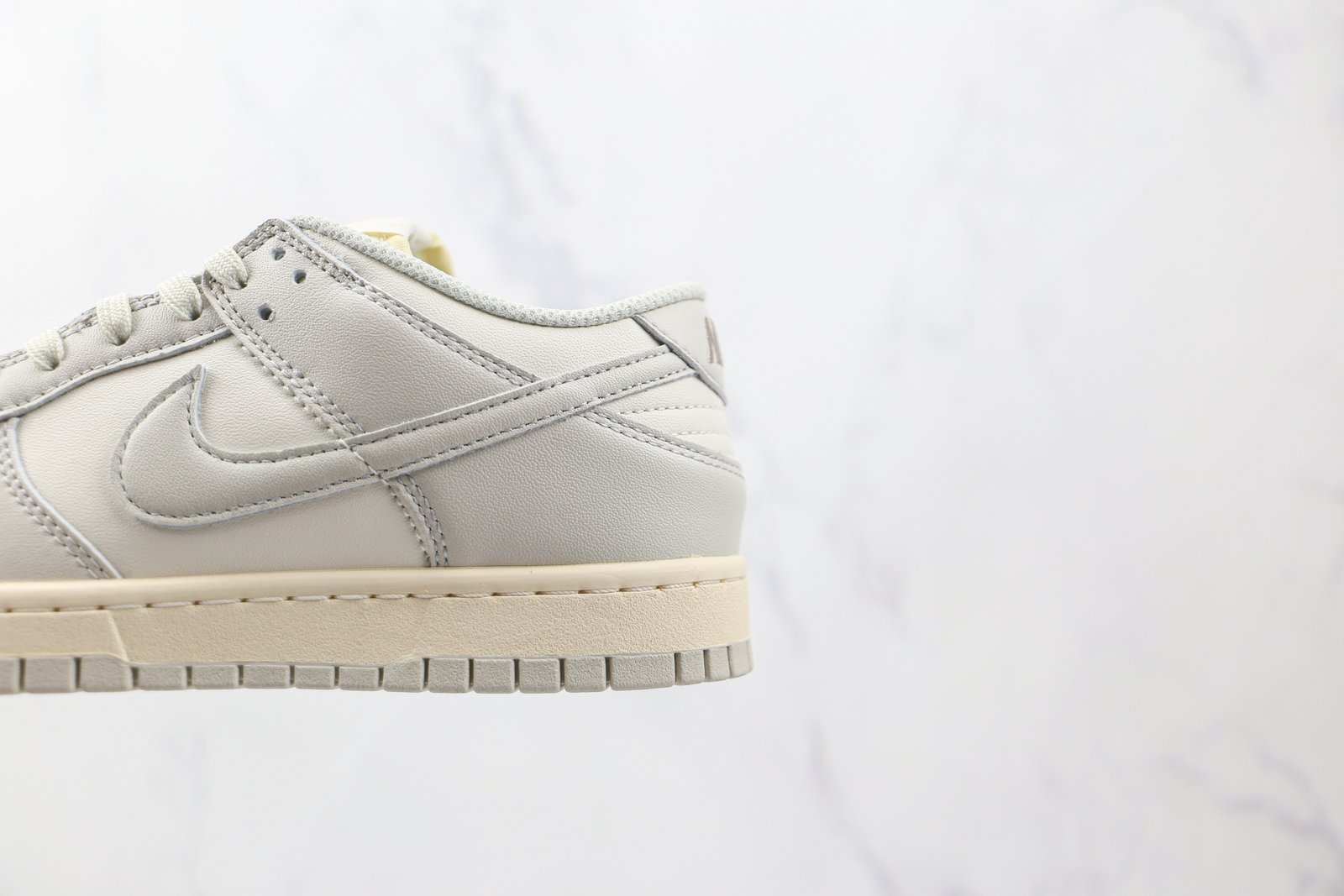 B9DFD9DD-7968-4442-AABF-10AD4B7FF70C