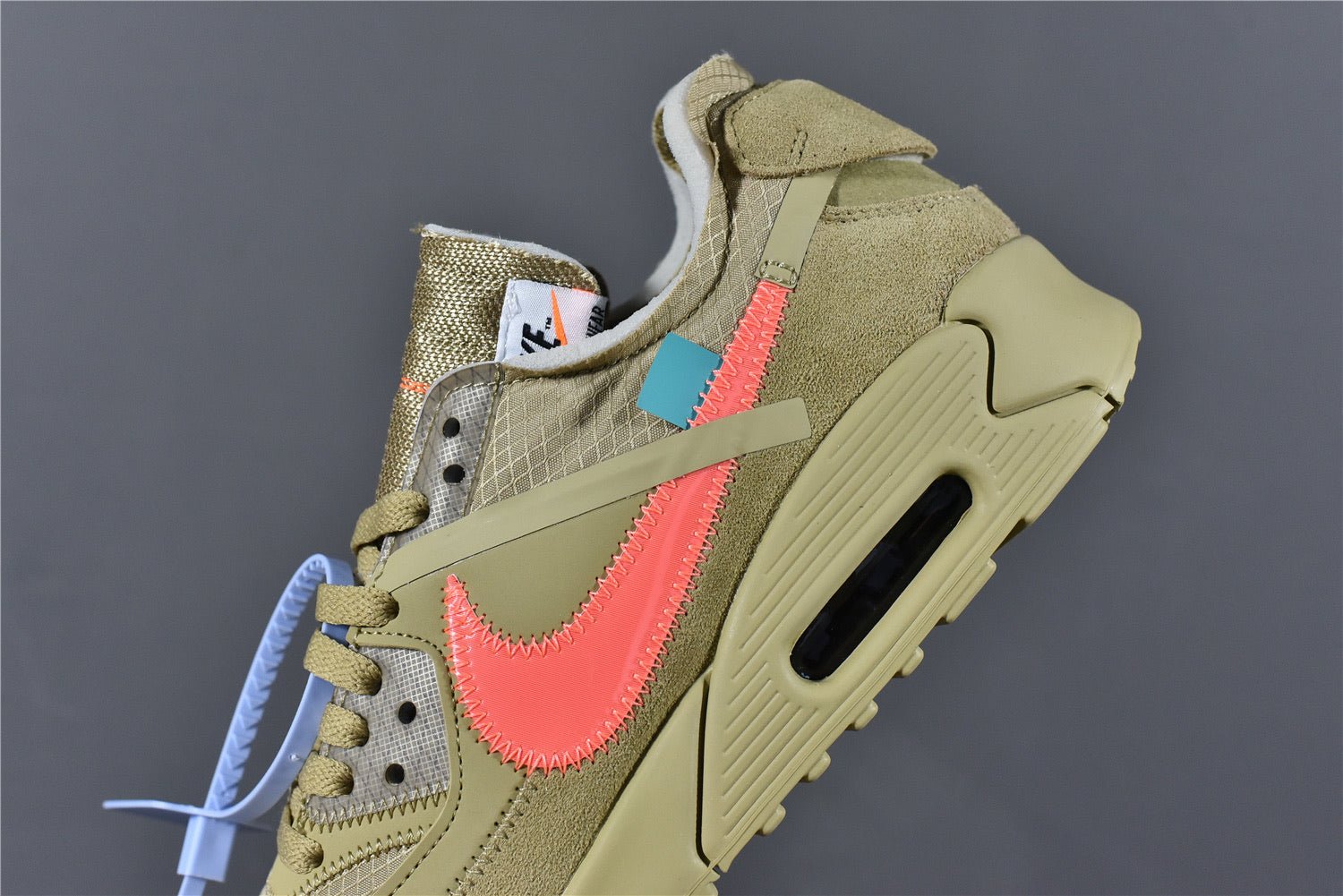 BFB0BAF5-935E-292E-055A-B25E411BE090