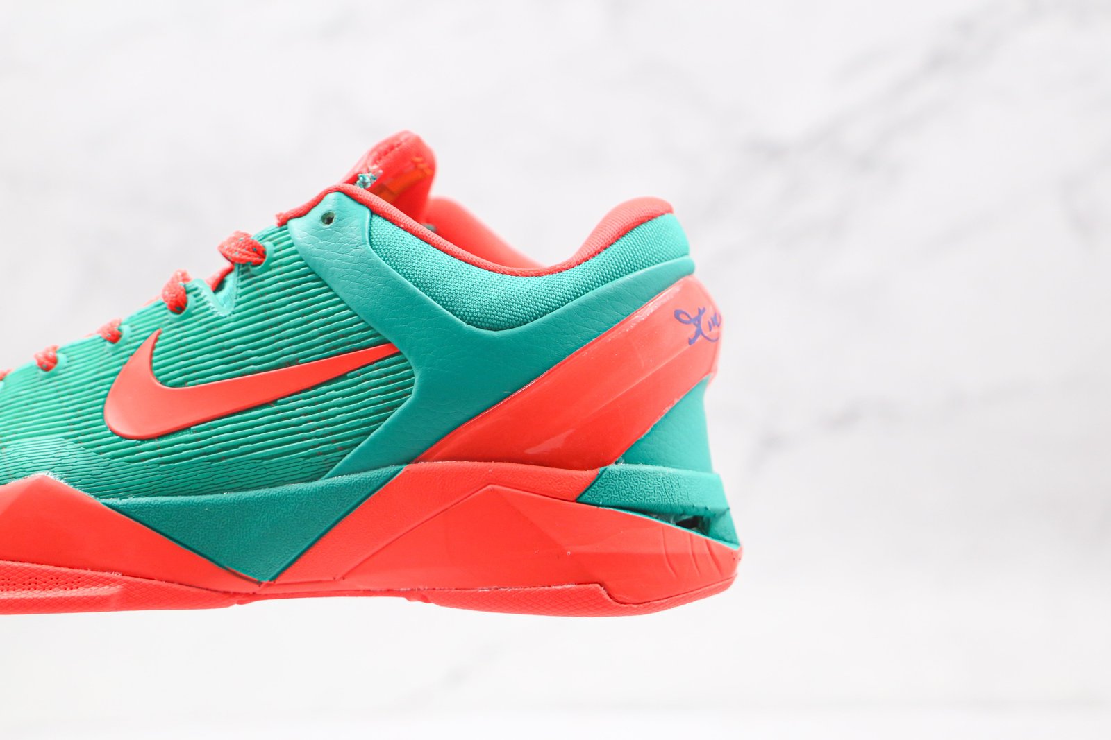 CE2B58CF-5F75-FCD5-D157-D4DB15D7C5E0