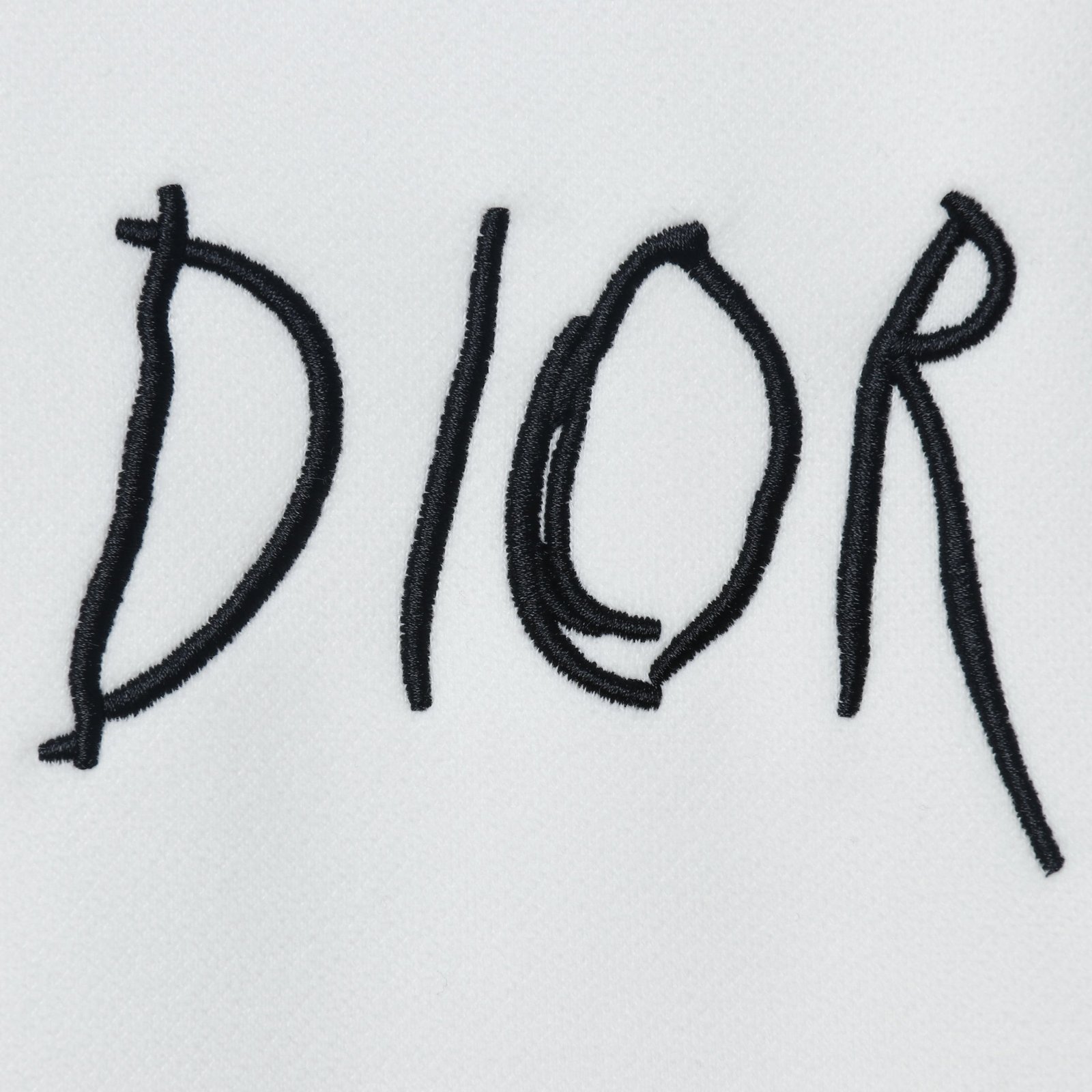 E20598DB-5AD7-F85C-1C1C-FD449D44507A