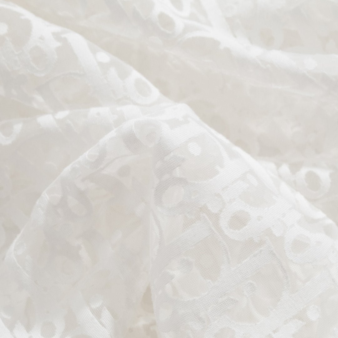 EF4F9A17-A225-9016-F7C1-87F3C90DF84D