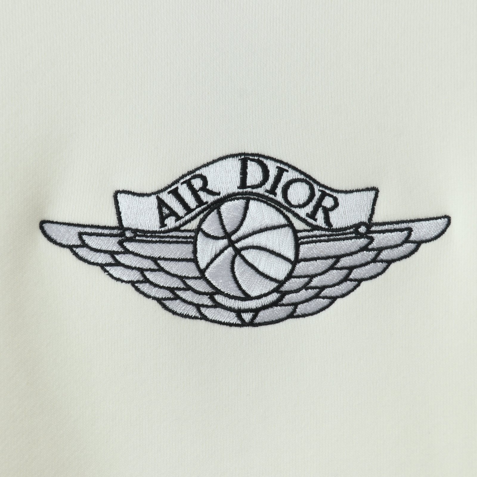 F3CCD623-08E6-8114-FFEA-9510FF7F11E9