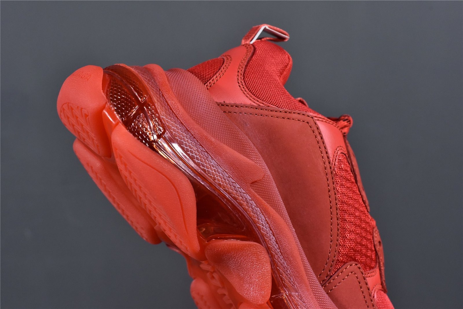 F41580B2-CDF4-D621-A926-CB681E5632C5