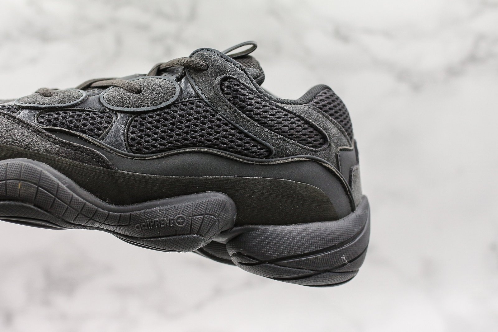 F563D4B2-D4EB-3E02-3063-3BE10F772C4D